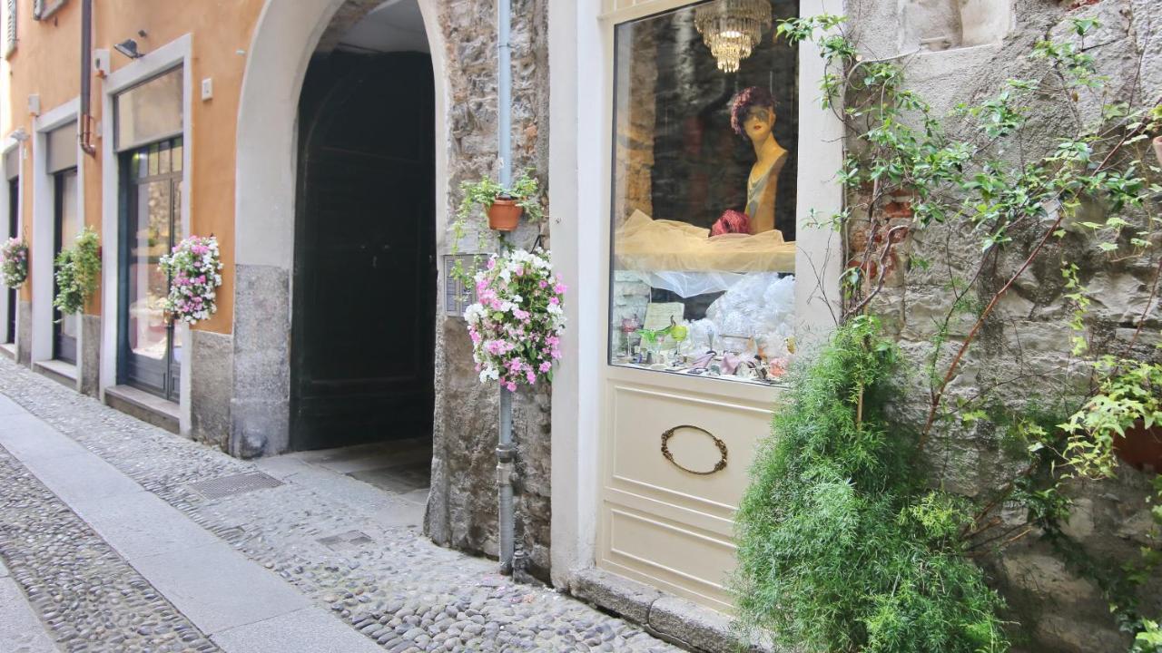 Italianway - Vitani 30 Como Exterior photo